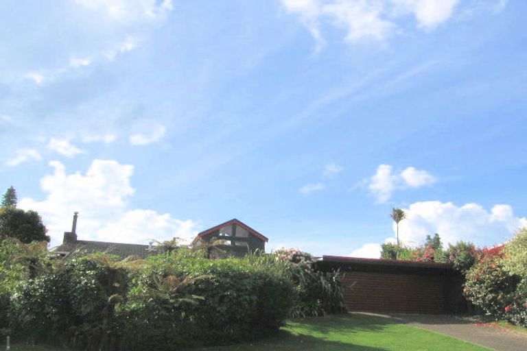 Photo of property in 18 Blackmore Drive, Lynmore, Rotorua, 3010