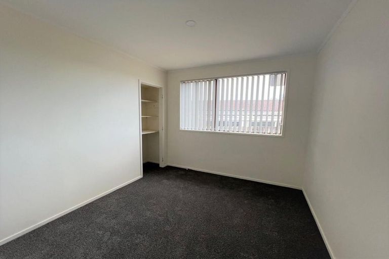 Photo of property in 4 Montego Place, Weymouth, Auckland, 2103