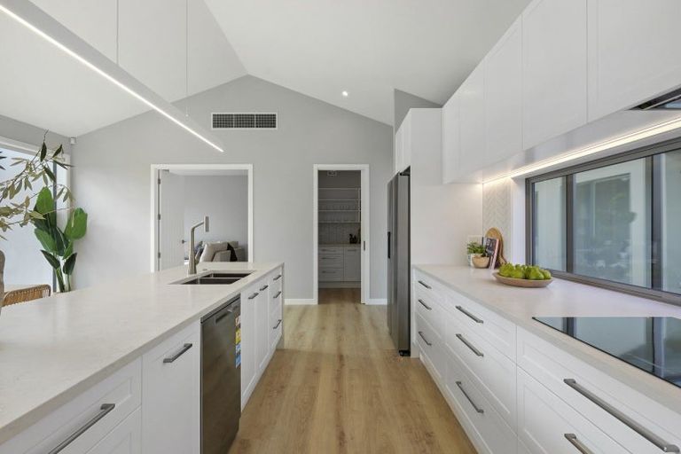 Photo of property in 73 Paparoa Street, Papanui, Christchurch, 8053