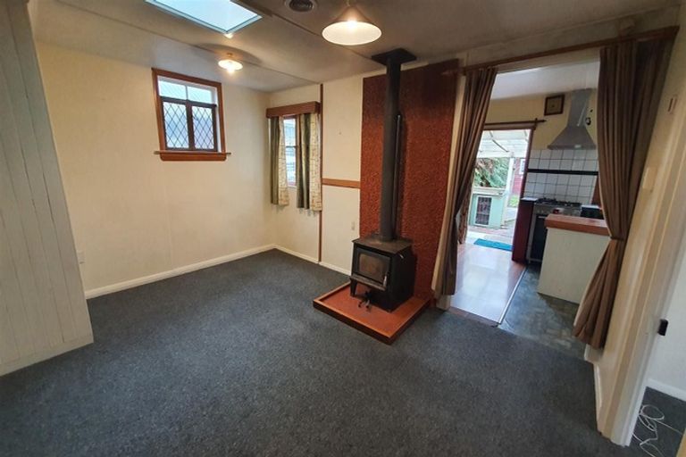 Photo of property in 30 Victoria Street, Parkside, Timaru, 7910