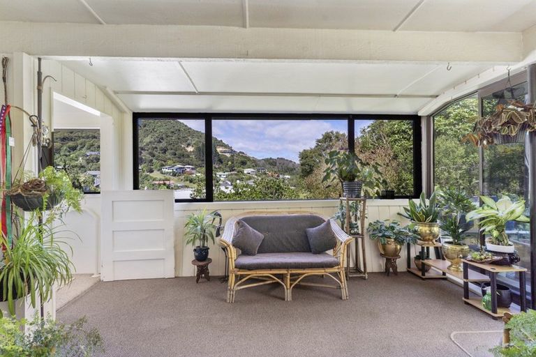 Photo of property in 16 Arthur Crescent, Waikawa, Picton, 7220