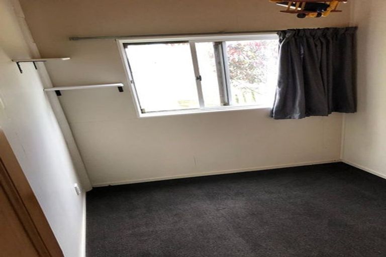 Photo of property in 145 Shaw Road, Oratia, Auckland, 0604