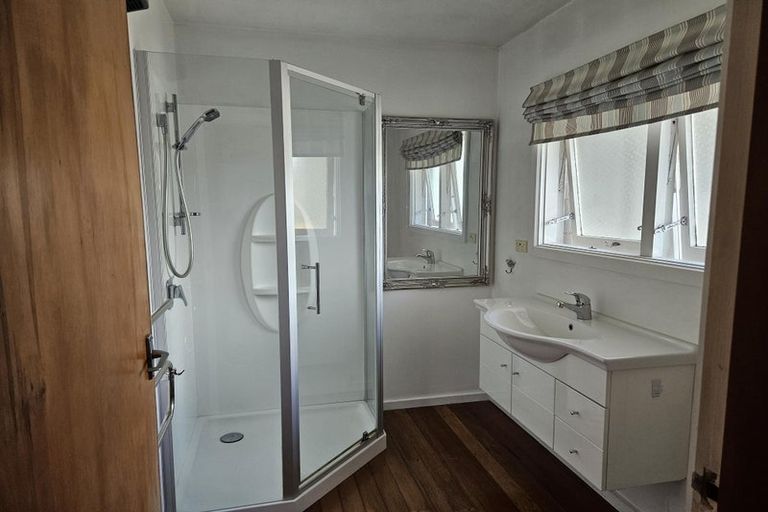 Photo of property in 9 Trist Place, Edgeware, Christchurch, 8013