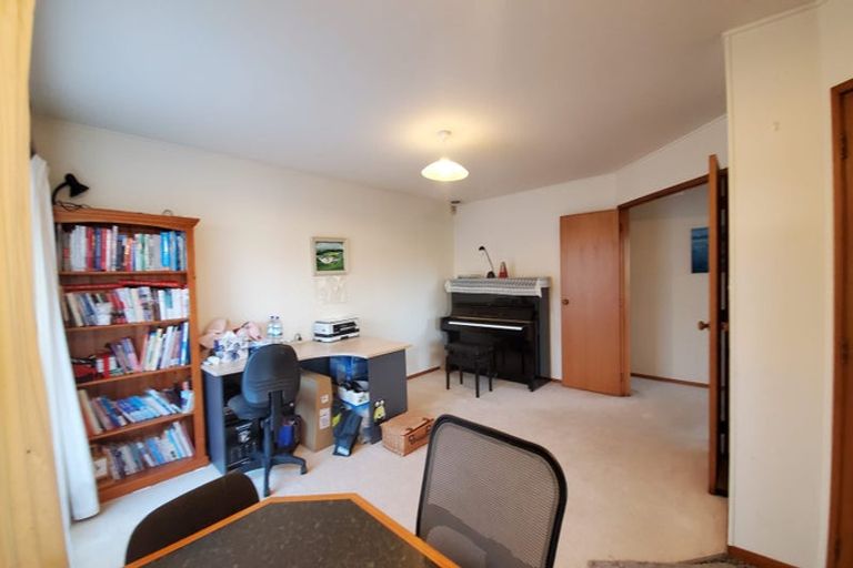 Photo of property in 34 Oliver Road, Eastern Beach, Auckland, 2012