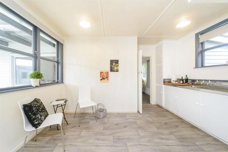 Photo of property in 5 Humphrey Street, Marton, 4710