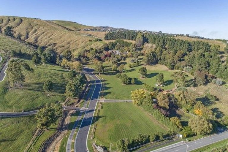 Photo of property in 10 Redmund Spur Road, Kennedys Bush, Christchurch, 8025