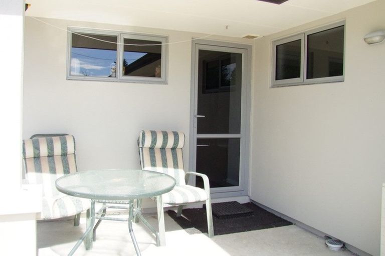 Photo of property in 2 Lisburn Street, Milton, 9220