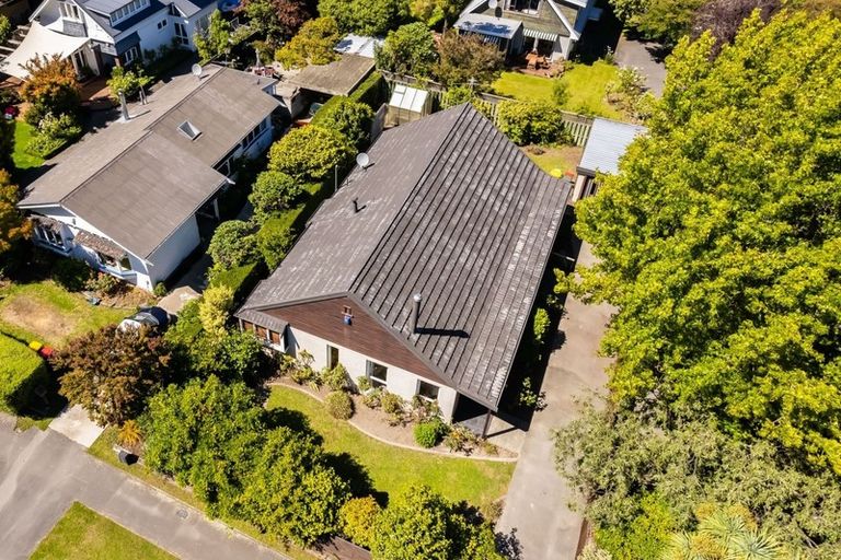 Photo of property in 113 Totara Street, Riccarton, Christchurch, 8041