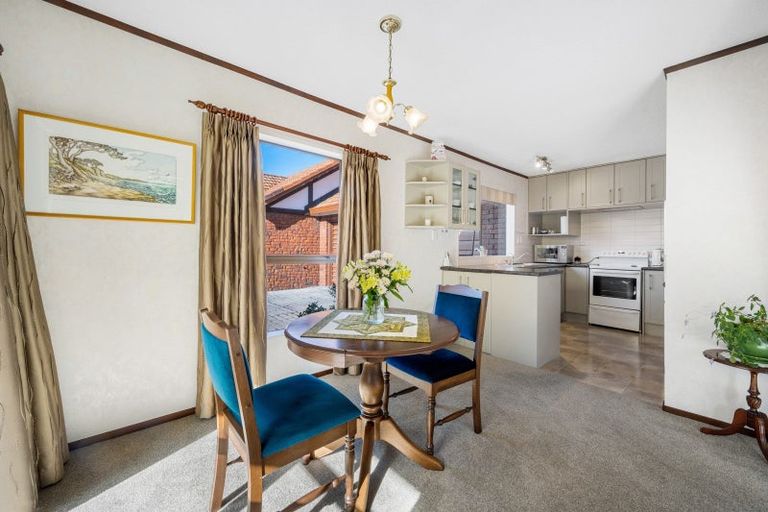 Photo of property in 3a Shelly Beach Parade, Cockle Bay, Auckland, 2014