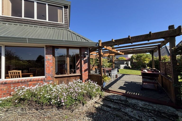 Photo of property in 19 Walton Park Avenue, Fairfield, Dunedin, 9018