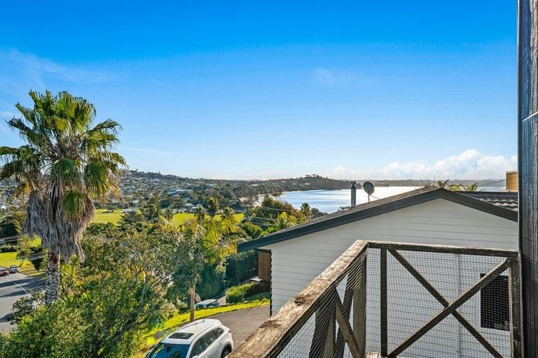 Photo of property in 121 Stanmore Bay Road, Stanmore Bay, Whangaparaoa, 0932