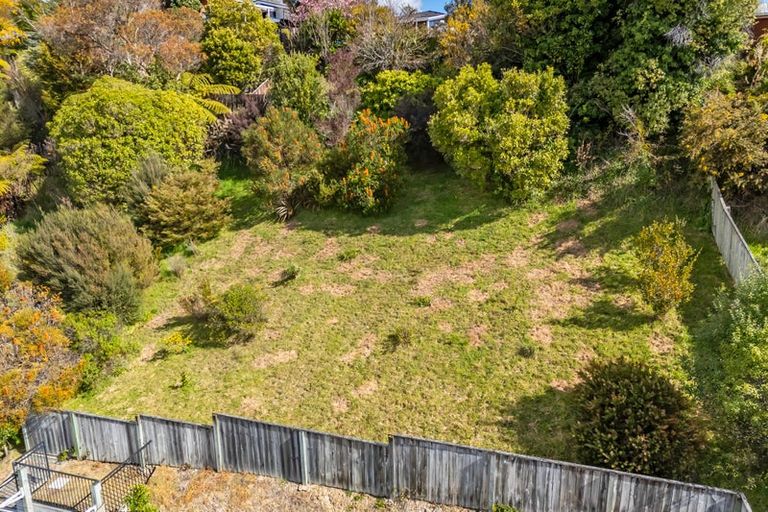 Photo of property in 32 King Charles Drive, Kingsley Heights, Upper Hutt, 5018