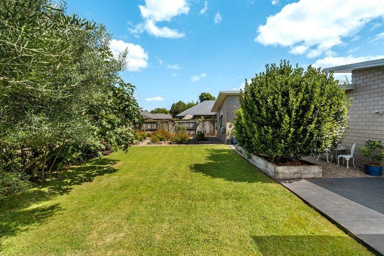 Photo of property in 13 Lilac Close, Cambridge, 3434