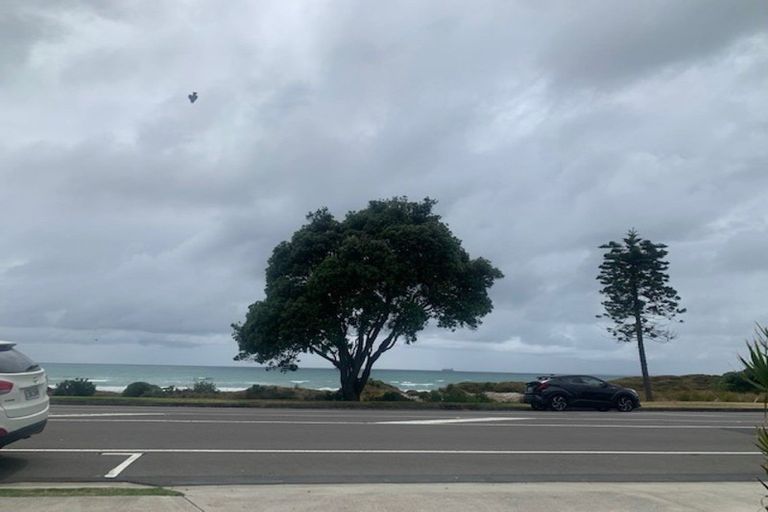 Photo of property in 2/171 Marine Parade, Mount Maunganui, 3116