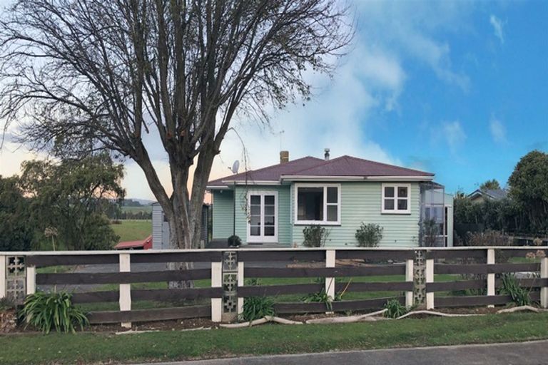 Photo of property in 64 Ruahine Street, Dannevirke, 4930