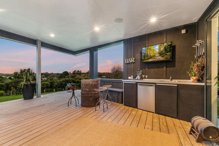 Photo of property in 10 Meadowbrook Place, Buckland, Pukekohe, 2677