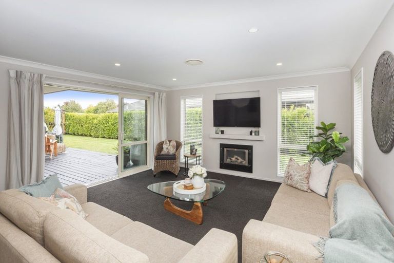 Photo of property in 2 Rossall Crescent, Rolleston, 7615