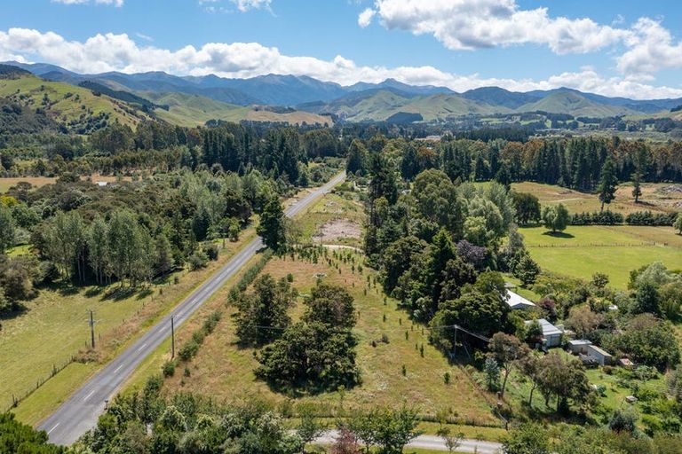 Photo of property in 724 Norfolk Road, Upper Plain, Carterton, 5791