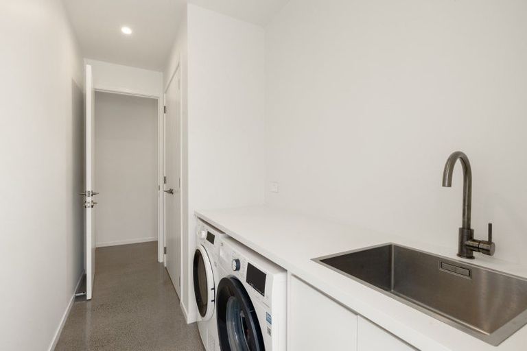 Photo of property in 22 Hugo Shaw Drive, Cambridge, 3434