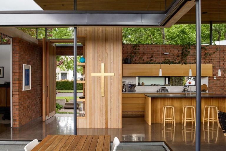 Photo of property in 6 Dignan Street, Point Chevalier, Auckland, 1022