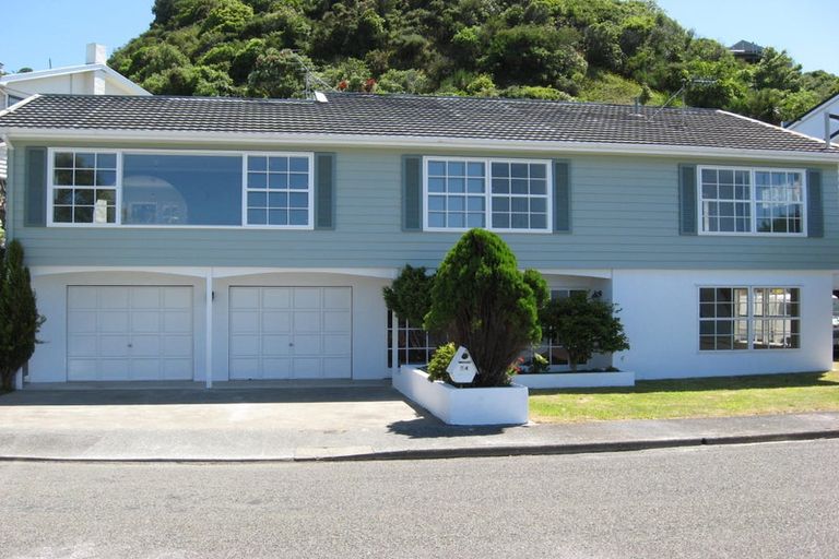 Photo of property in 64 Rama Crescent, Khandallah, Wellington, 6035