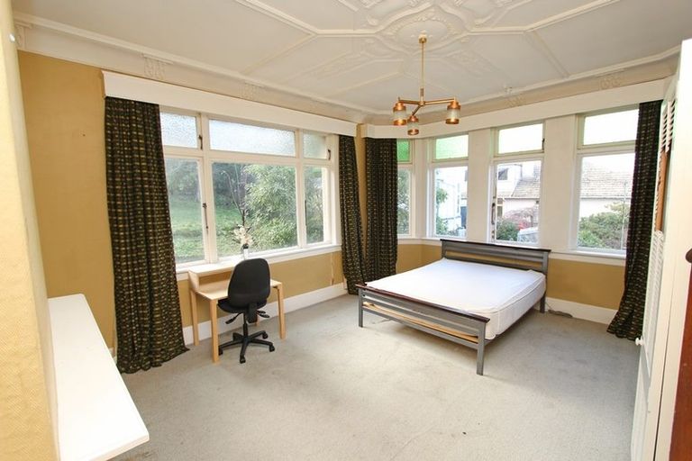 Photo of property in 40 Manor Place, Dunedin Central, Dunedin, 9016