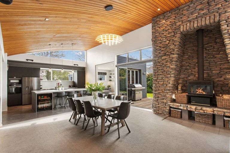 Photo of property in 26 Riverwood Boulevard, Redwood, Christchurch, 8051