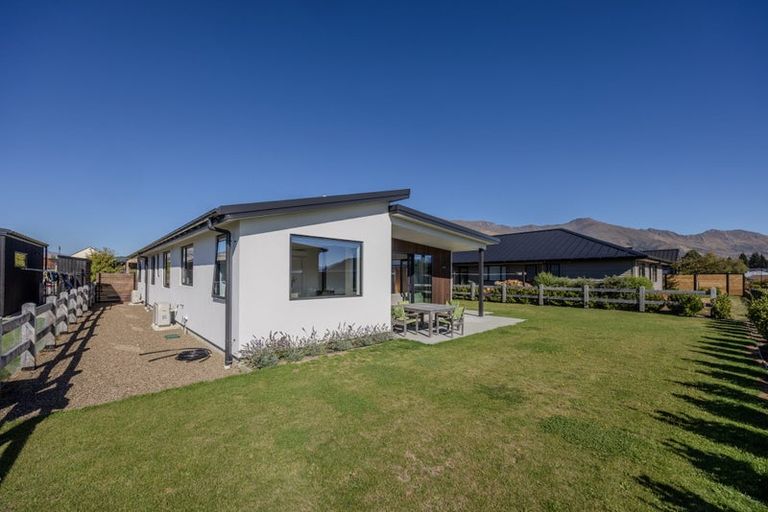 Photo of property in 25 Campbell Road, Wanaka, 9305