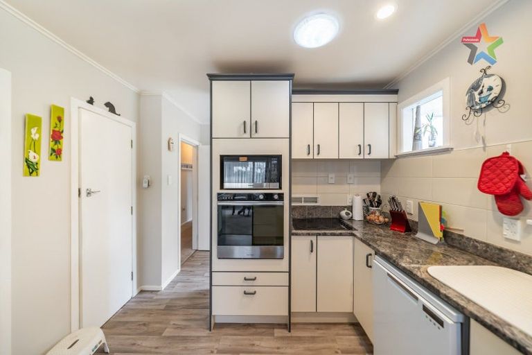 Photo of property in 1017 High Street, Avalon, Lower Hutt, 5011