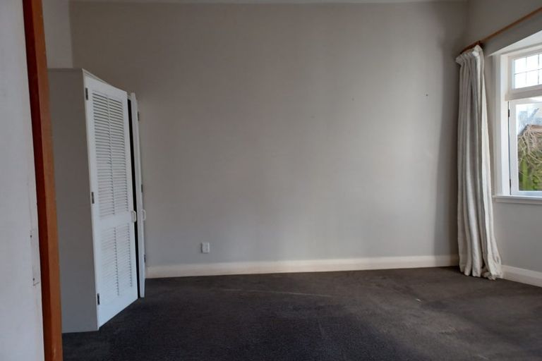 Photo of property in 106 Brougham Street, Mount Victoria, Wellington, 6011