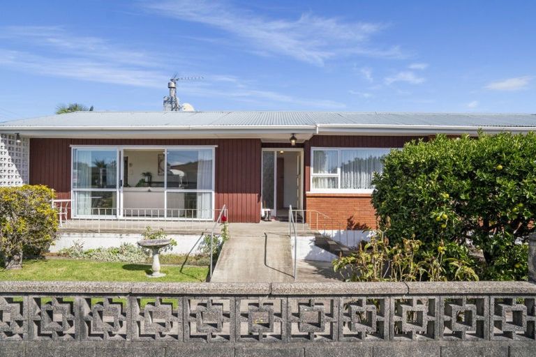 Photo of property in 384 Otumoetai Road, Otumoetai, Tauranga, 3110