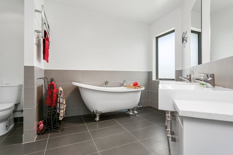 Photo of property in 19 Carnation Court, Cambridge, 3434