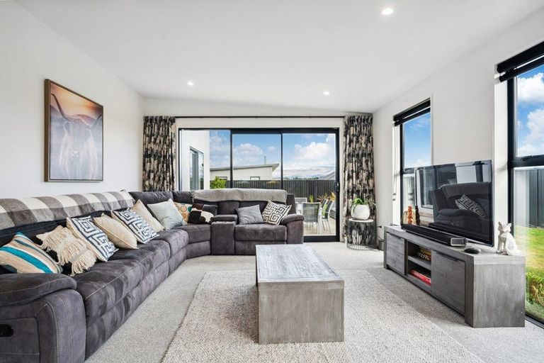 Photo of property in 38 Grandview Road, Lake Hawea, Wanaka, 9382