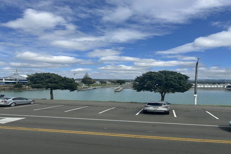 Photo of property in 2/26 West Quay, Ahuriri, Napier, 4110