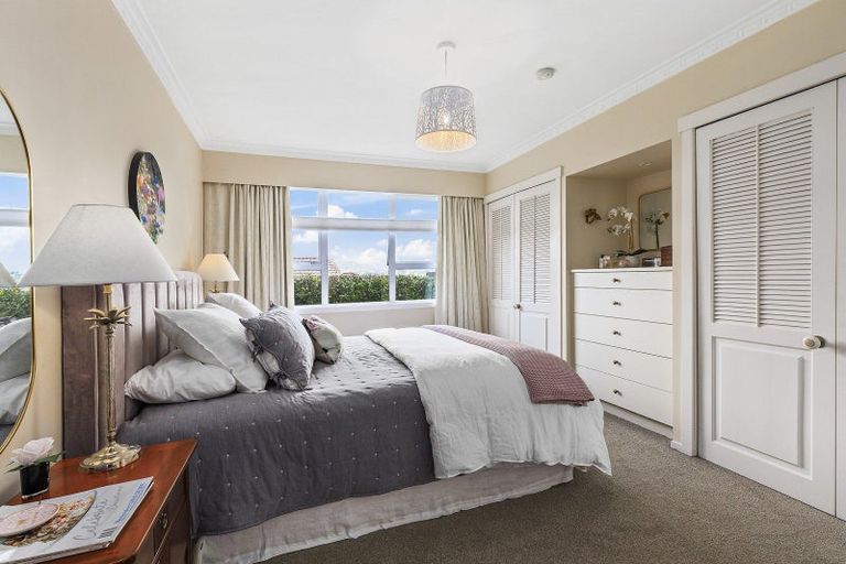 Photo of property in 12 Madison Place, Miramar, Wellington, 6022