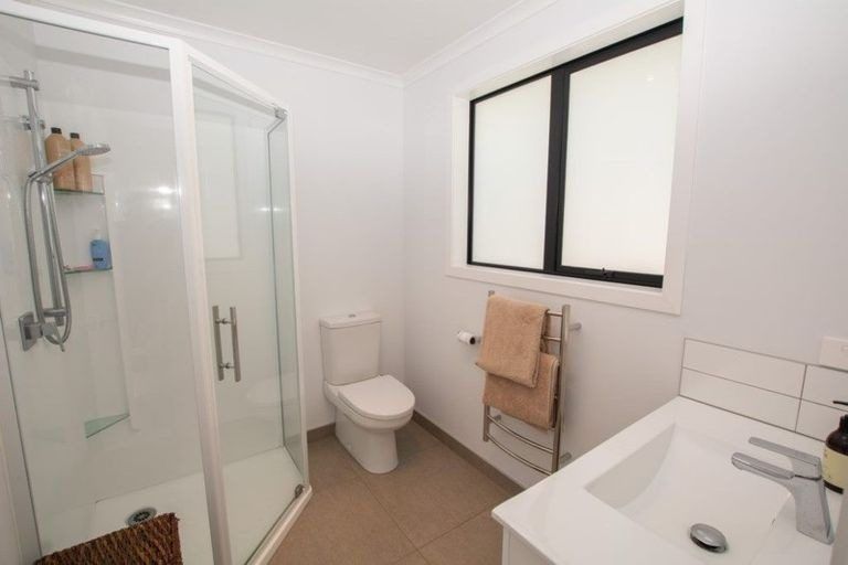 Photo of property in 9 Kamahi Crescent, Papamoa Beach, Papamoa, 3118