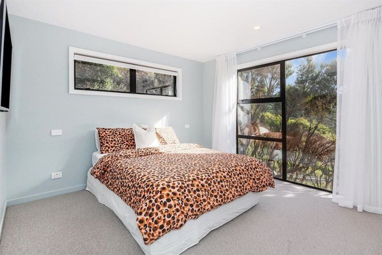 Photo of property in 65 Exploration Way, Whitby, Porirua, 5024