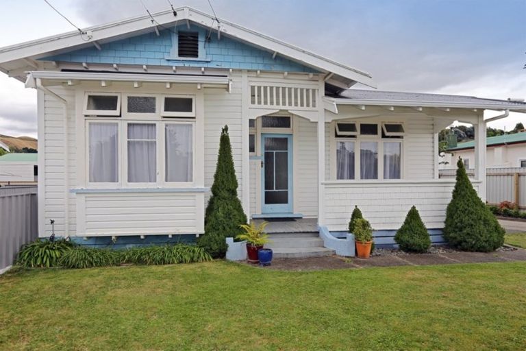 Photo of property in 11 Waterhouse Street, Taradale, Napier, 4112
