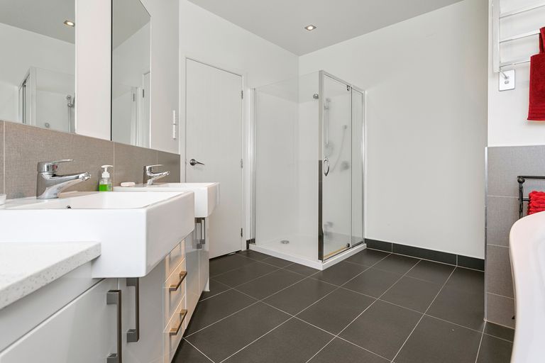 Photo of property in 19 Carnation Court, Cambridge, 3434