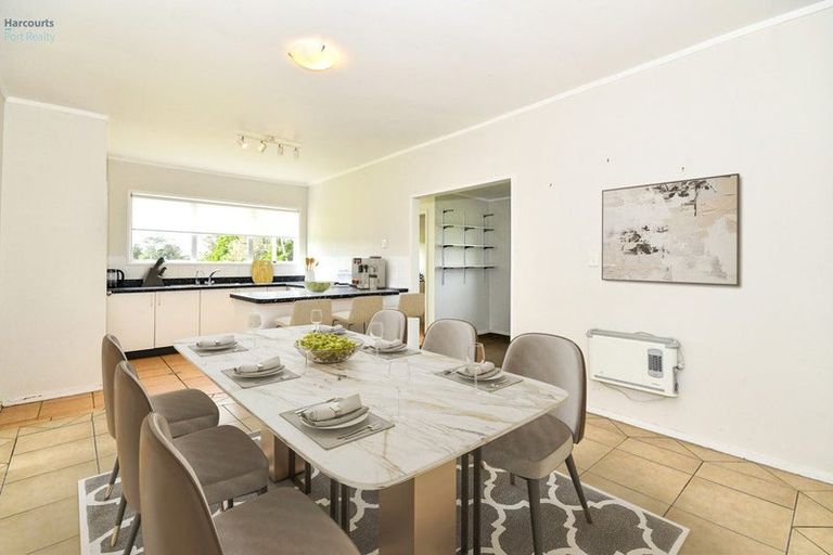 Photo of property in 810 Kingseat Road, Kingseat, Papakura, 2580