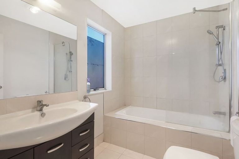 Photo of property in Albany Gardens, 27 Masons Road, Oteha, Auckland, 0632