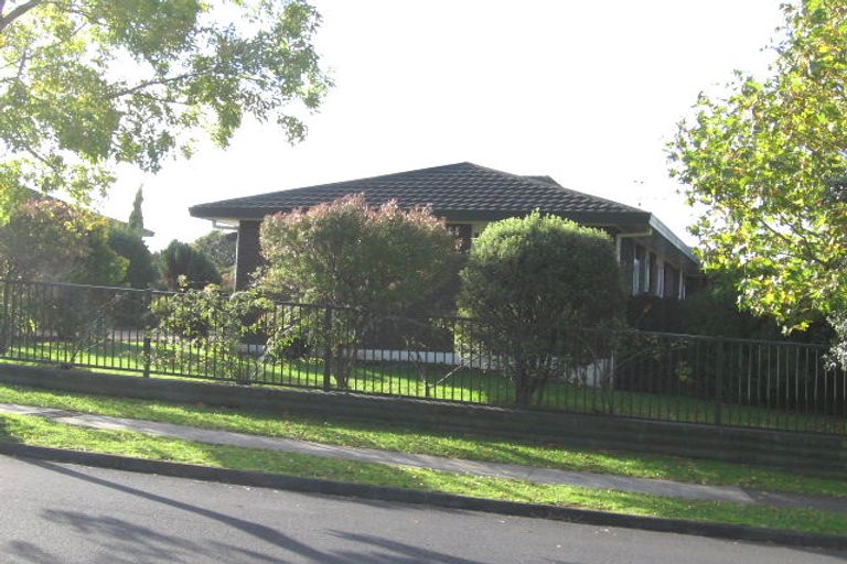 Photo of property in 2 Merino Avenue, Somerville, Auckland, 2014