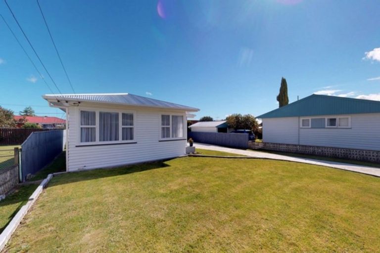 Photo of property in 15 Baden Street, Levin, 5510