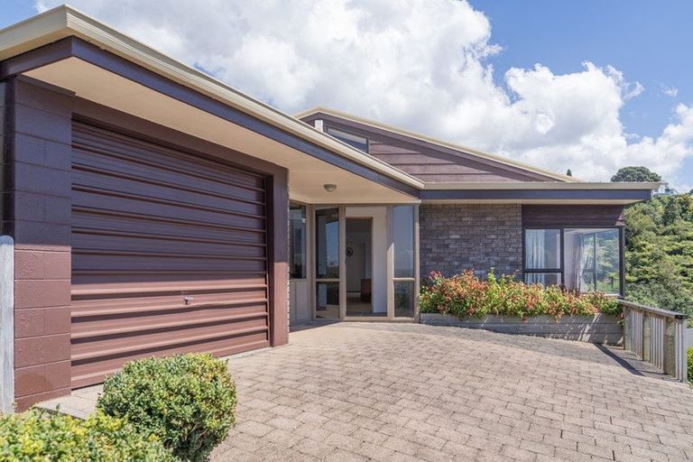 Photo of property in 14 Pine Grove, Tairua, 3508