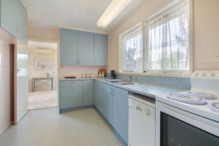 Photo of property in 41 Toru Road, Paraparaumu Beach, Paraparaumu, 5032