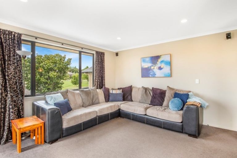 Photo of property in 48 Twickenham Place, Nawton, Hamilton, 3200