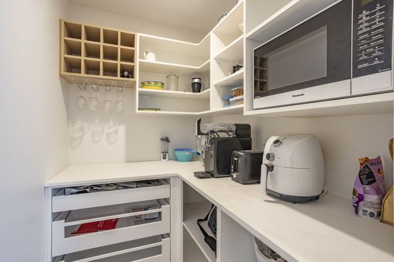 Photo of property in 16 Valour Drive, Rangiora, 7400