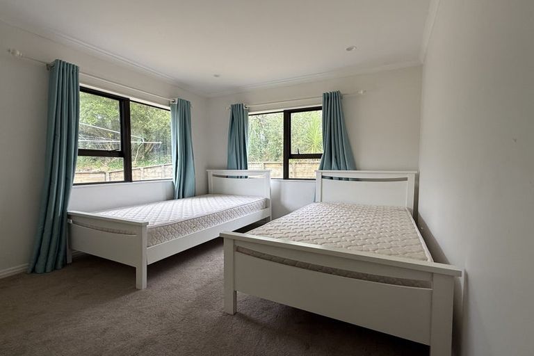 Photo of property in 156 Polo Prince Drive, Alfriston, Auckland, 2105