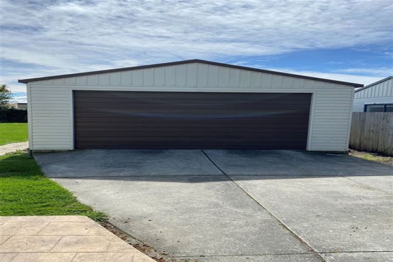 Photo of property in 10 Leistrella Road, Hoon Hay, Christchurch, 8025