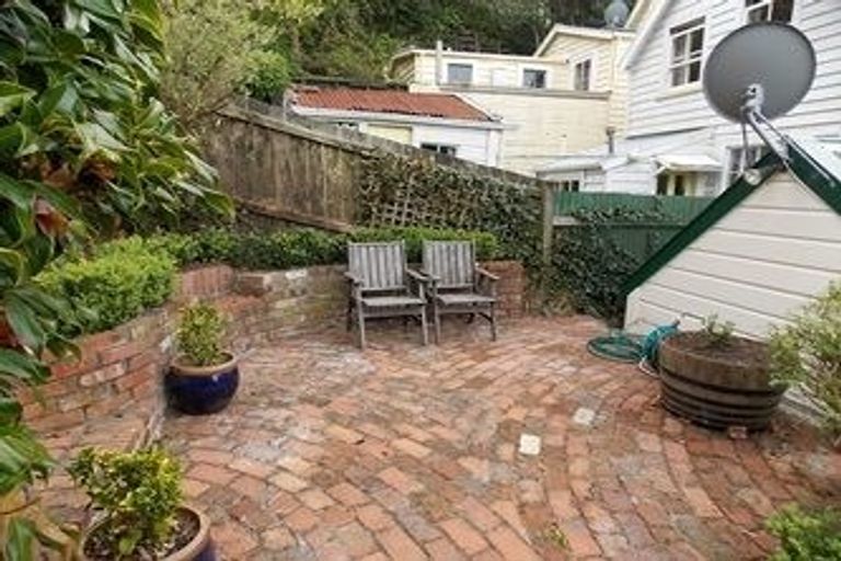Photo of property in 19 Ascot Street, Thorndon, Wellington, 6011